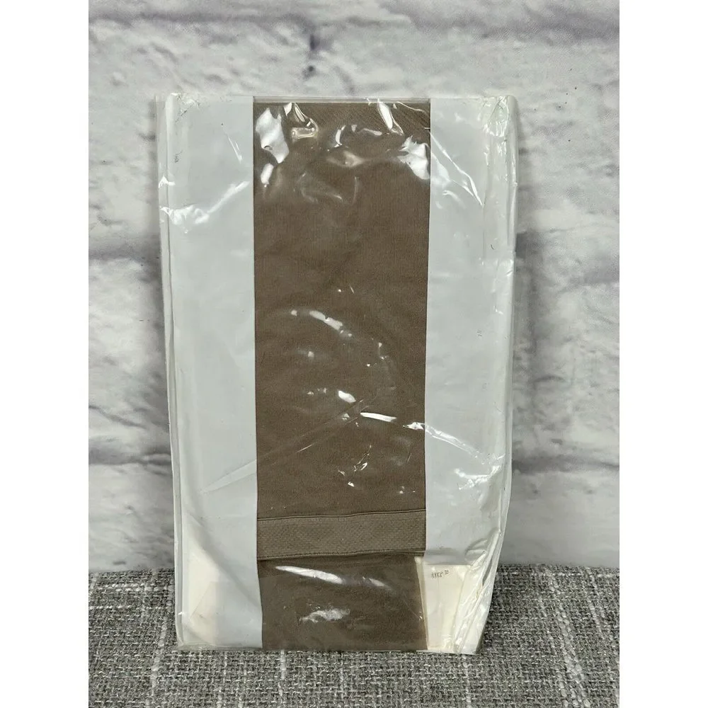 Saks‎ Fifth Avenue Vintage Pantyose Nylons Hosiery Taupe Junior Petite OS 70s